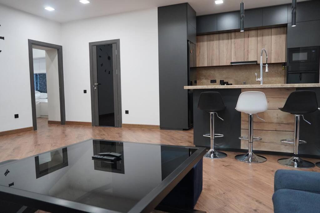 امکانات Lovely, newly remodeled apartment in Yerevan! - تصویر ۴