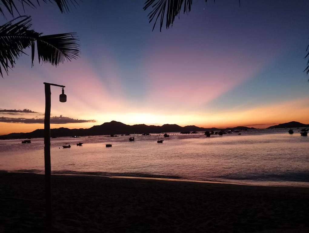 The Sunrise Anh Tu - Bungalow With Sea View