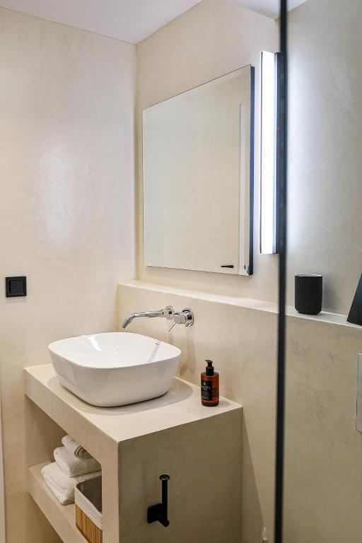 Koupelna v ubytování The First Key Luxury & small apartment in the center of Xanthi