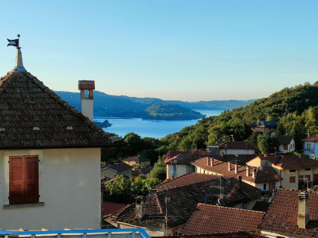Příroda nedaleko venkovského domu