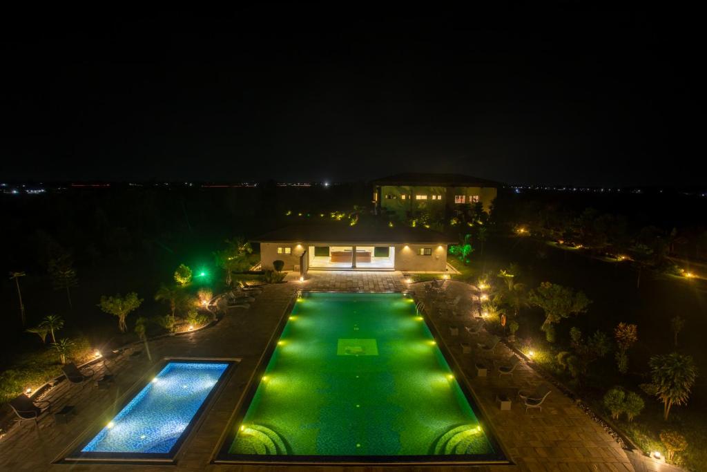 Piscina di Soaltee Westend Resort Chitwan o nelle vicinanze