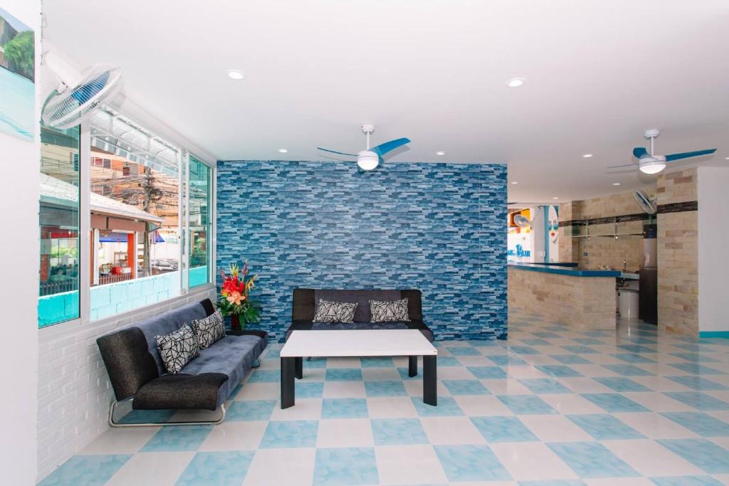 PATONG BLUE HOTEL - Resim 17