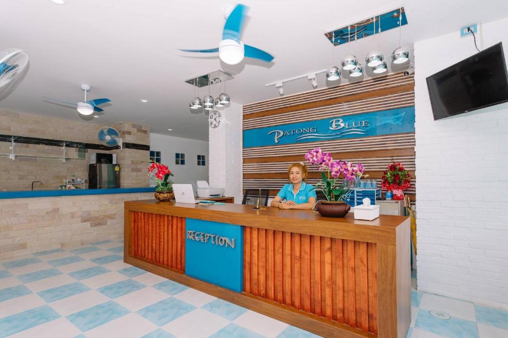 PATONG BLUE HOTEL - Resim 11