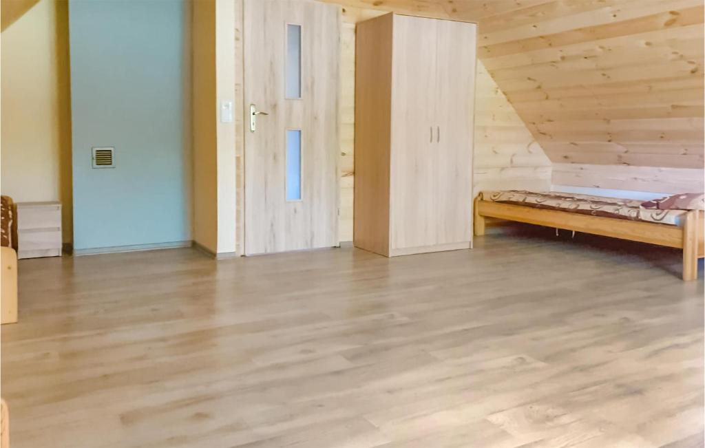 Posteľ alebo postele v izbe v ubytovaní Stunning Home In Dolistowo Stare