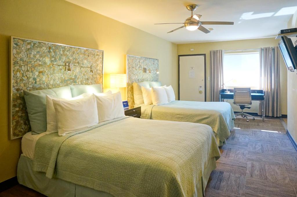 Inn at East Beach photo