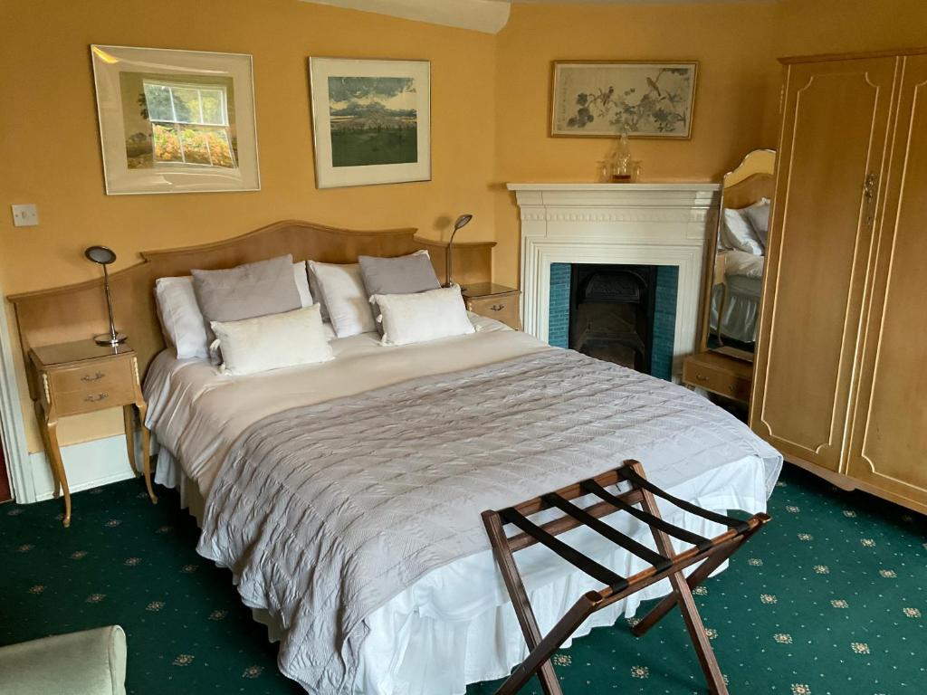 The Jolly Farmer - Deluxe Double Room With Bath