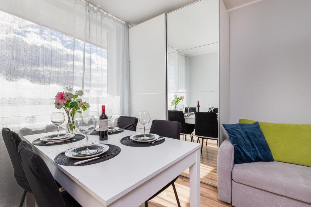 Posedenie v ubytovaní Seaview Apartment Gdańsk Przymorze by Noclegi Renters
