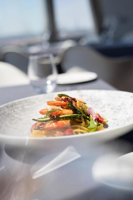 SKY SUITE HOTEL - Resim 20