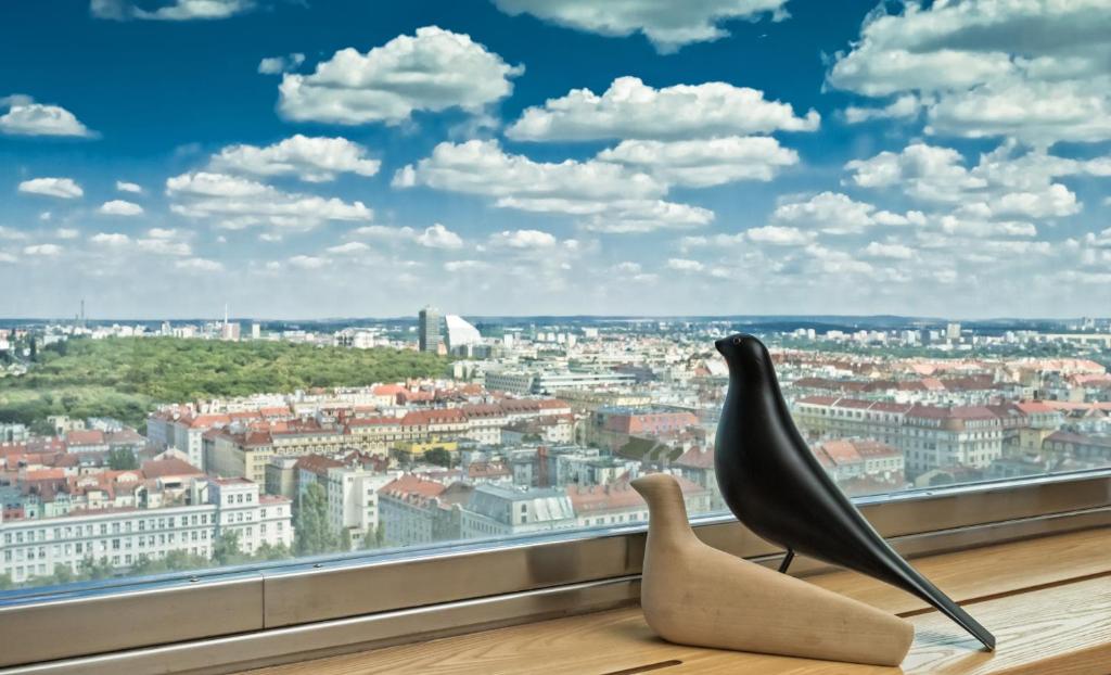 Nespecifikovaný výhled na destinaci Praha nebo výhled na město při pohledu z hotelu
