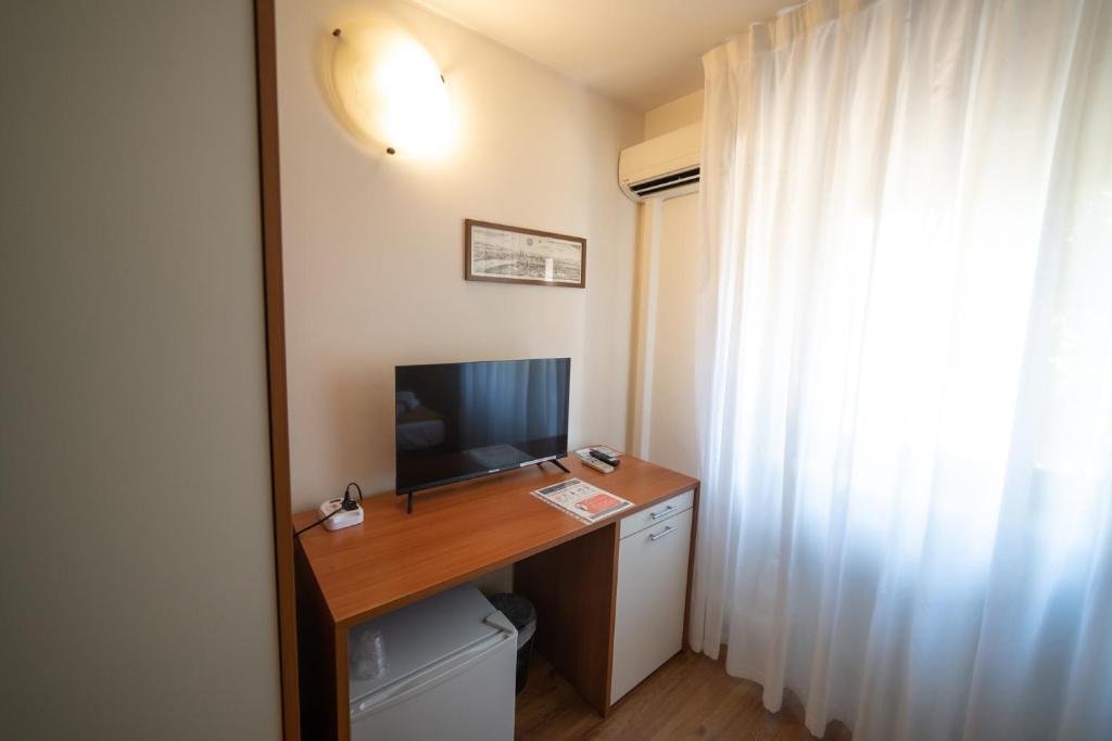 Hotel Siros - Resim 11