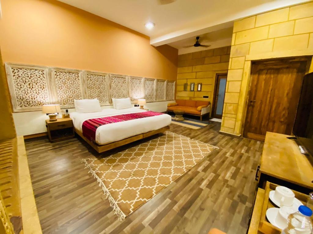 Postel nebo postele na pokoji v ubytování Hotel Grand Khalifa