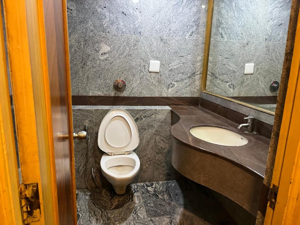 Koupelna v ubytování ASR Guesthouse