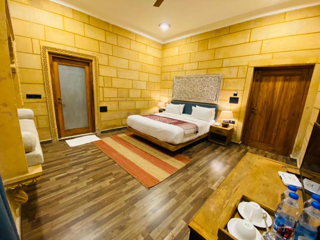 Postel nebo postele na pokoji v ubytování Hotel Grand Khalifa