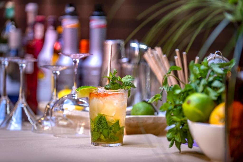 Hotel SERHS Rivoli Rambla - Resim 14