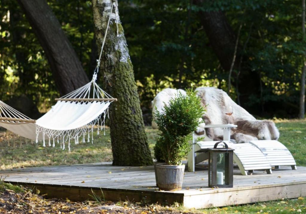 Zahrada ubytování Bokis - Modern Forest Cottage