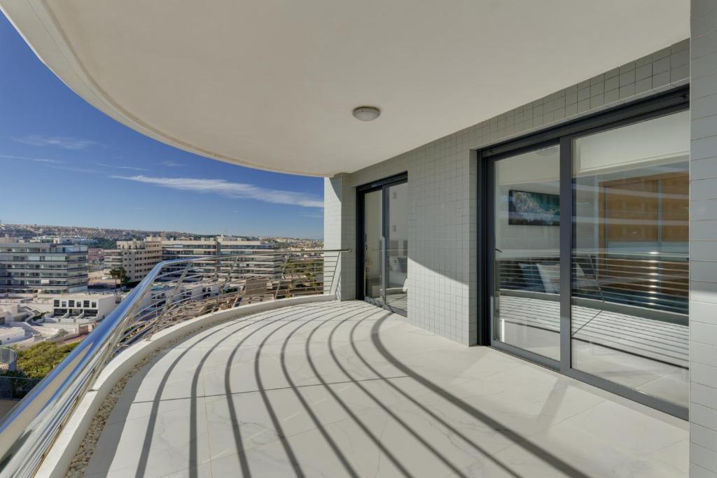 Balkón nebo terasa v ubytování INFINITY View SUMMER Apartment