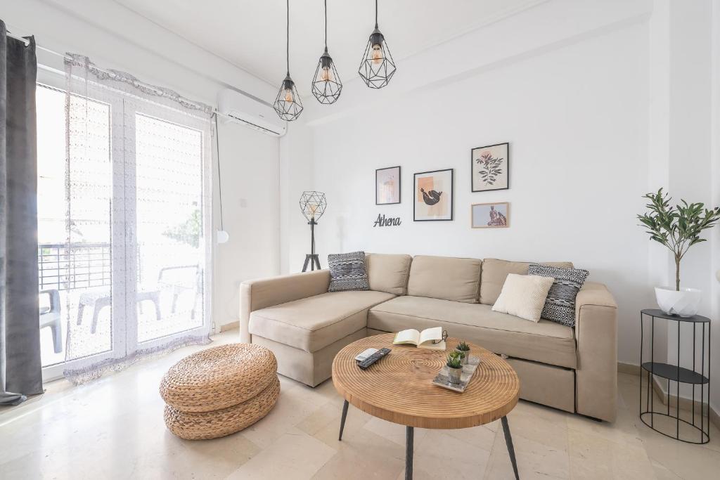 Zdjęcie z galerii obiektu Live As A Greek in Athena apartment w Atenach