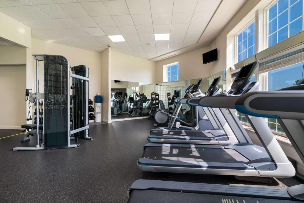 Fitness centrum a/nebo fitness zařízení v ubytování Best Western University Inn