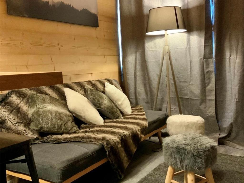 Appartement Rénové à Val Thorens - 4 Pers, 1 Ch + Cabine, Wifi, Skis aux Pieds, Balcon