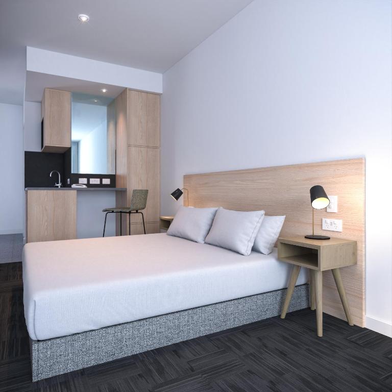 Toms Court Hotel - Resim 16