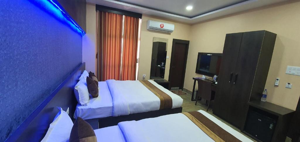 Annapurna Hotel - Luxe Drievoudige Kamer