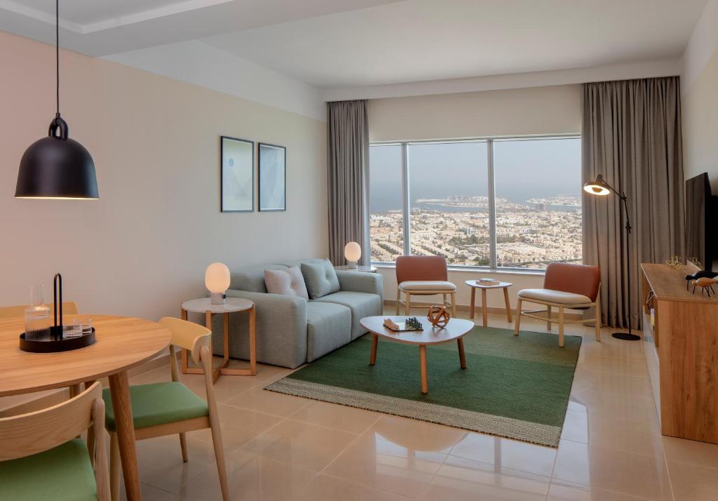 Staybridge Suites Dubai Financial Centre by IHG - Resim 44