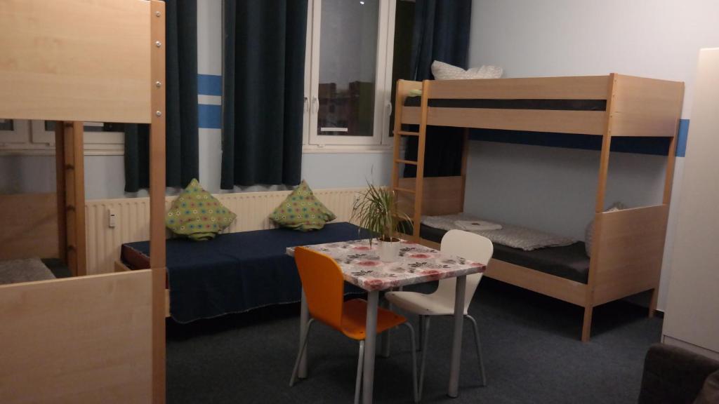 Posezení v ubytování Hostel Inn-Berlin