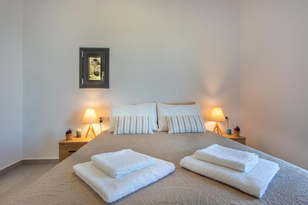 Zdjęcie z galerii obiektu Villa Nesea Elounda With Private Pool - Happy Rentals w Elundzie