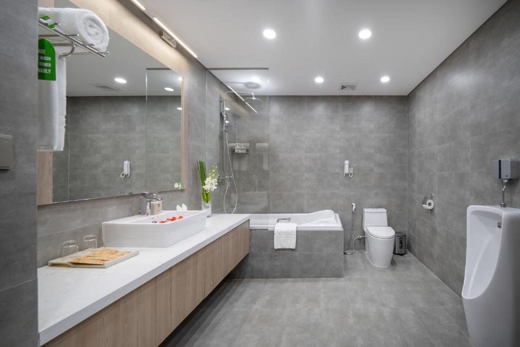 Koupelna v ubytování Nguyen Gia Hotel