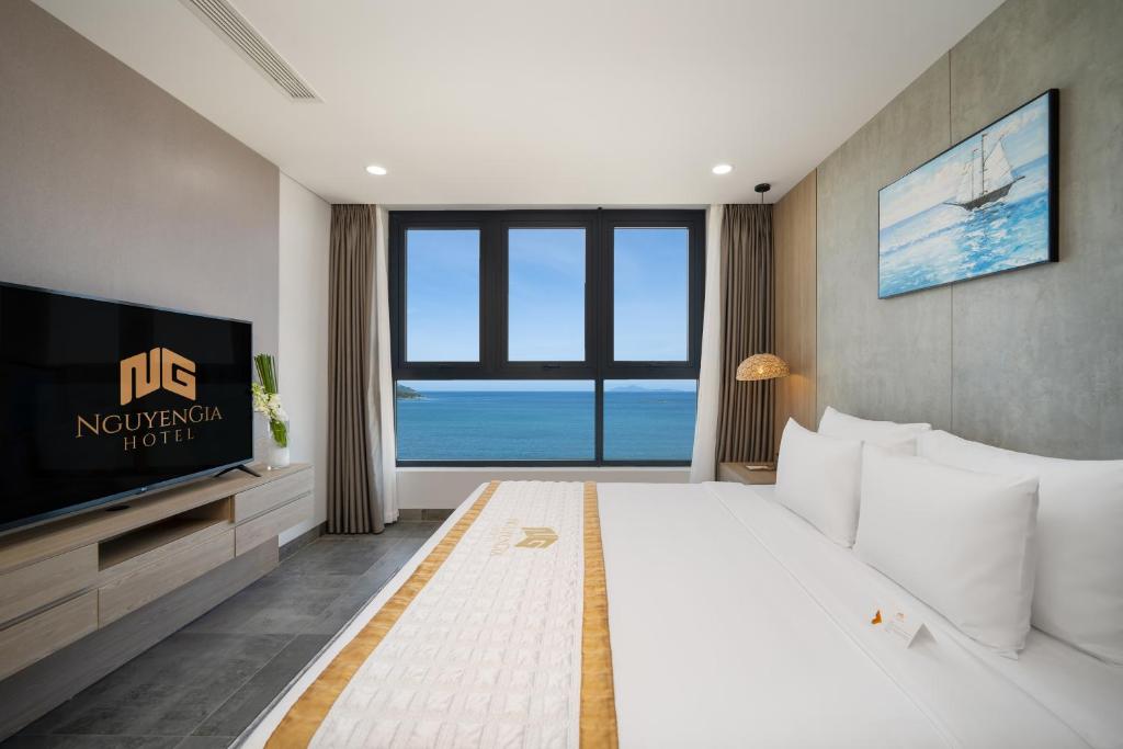 TV a/nebo společenská místnost v ubytování Nguyen Gia Hotel