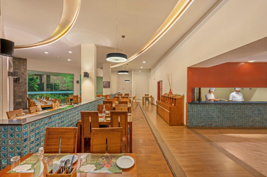 Restaurace v ubytování Sterling Ooty Fern Hill