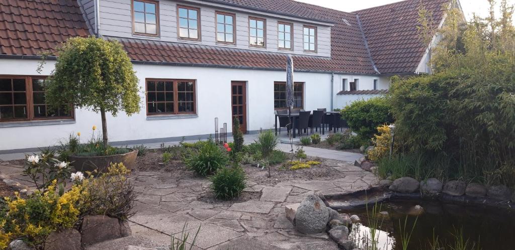 Zahrada ubytování Bed & Breakfast Hobro