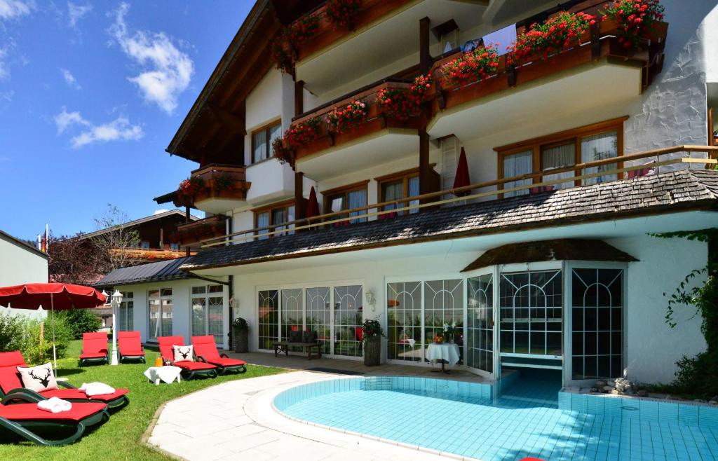 Bazén v ubytování Hotel Jagdhof nebo v jeho okolí