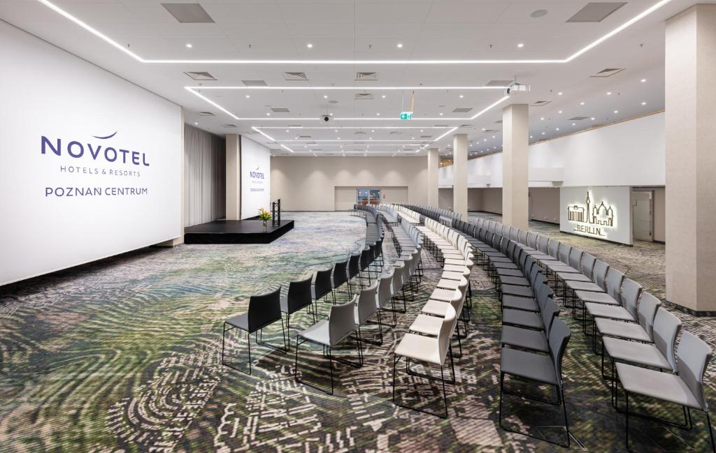 Ibis Poznan Centrum - Resim 7