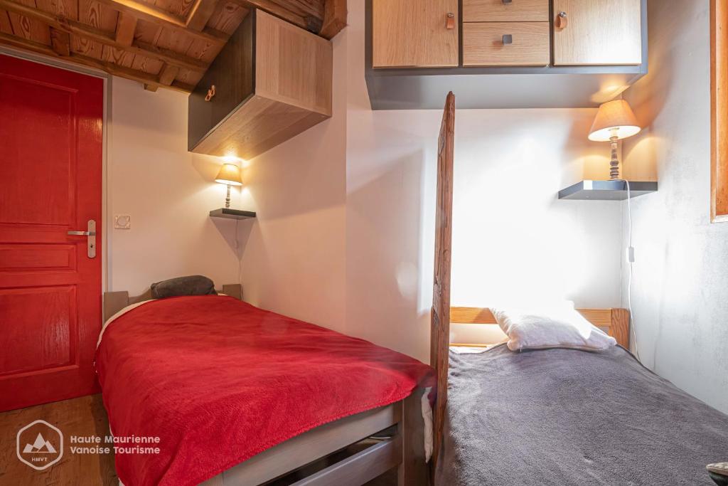 Postel nebo postele na pokoji v ubytování Roc de Burel