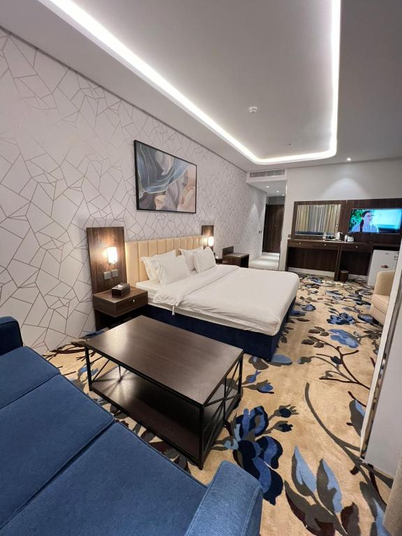 فندق التلال الخضراء - King Room With Balcony