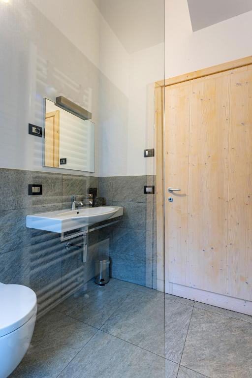 Koupelna v ubytování Arbulé Agriturismo & Spa Valtellina