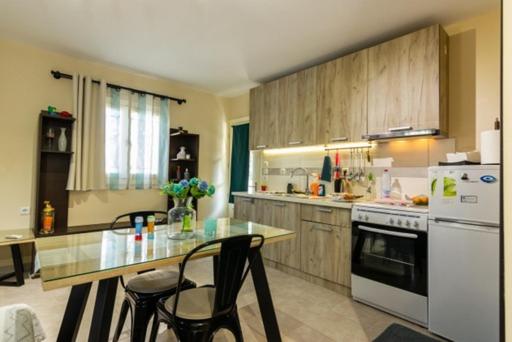 Zdjęcie z galerii obiektu Terpno Apartment w mieście Leonidion