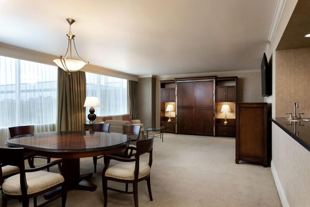 Hyatt Regency Houston West - 