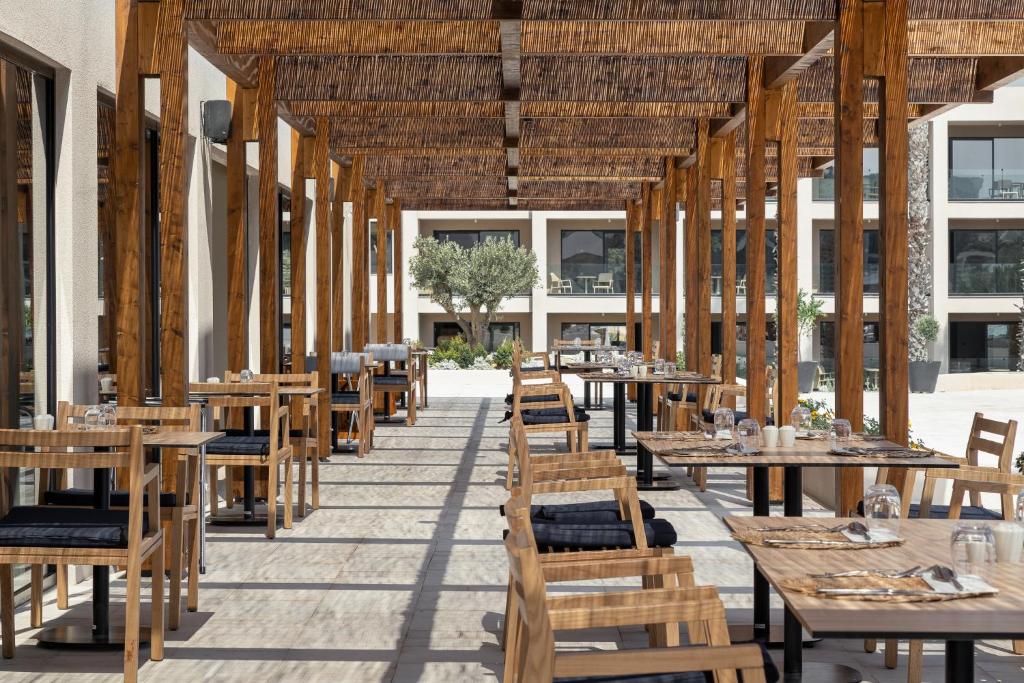 Restaurace v ubytování Helea Lifestyle Beach Resort