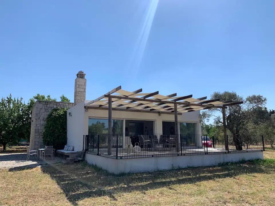Zeytincik Çiftlik- 50 dönümlük bahçedeki tek ev - Housity