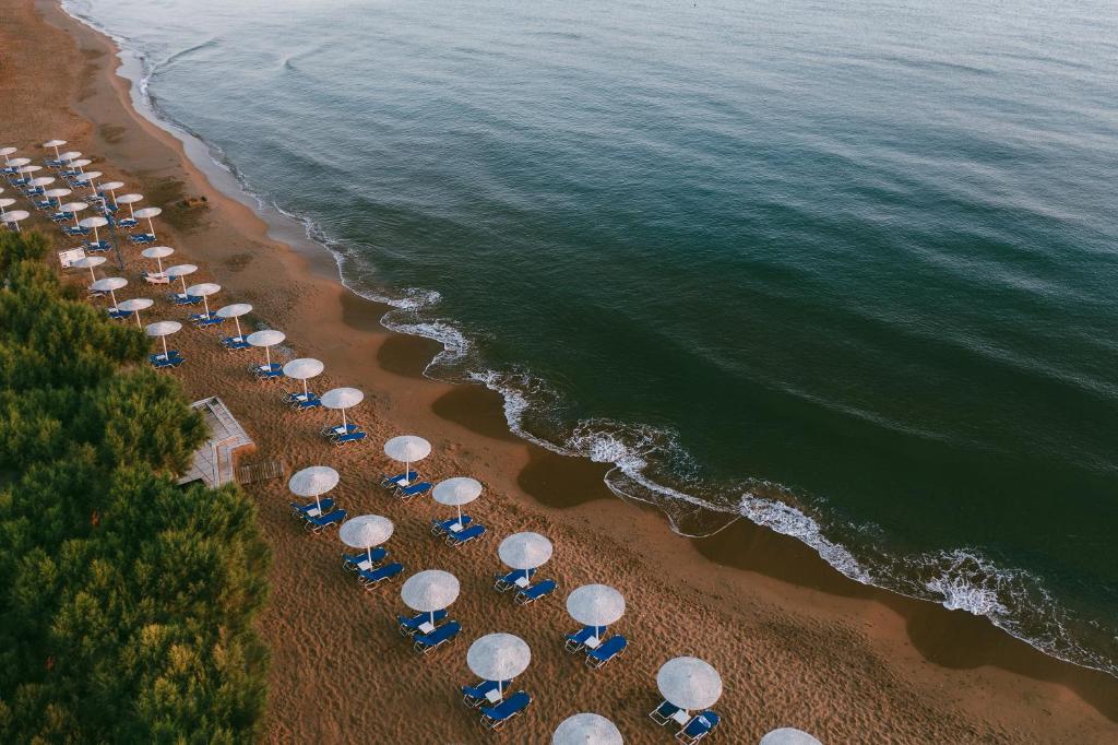Booking.com: Giannoulis – Santa Marina Beach Hotel , Agia Marina, Grèce -  168 Commentaires clients . Réservez votre hôtel dès maintenant !