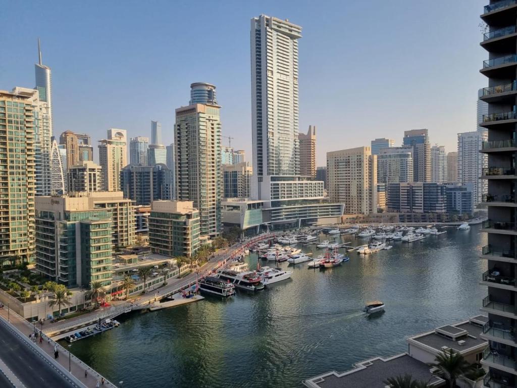Outstanding full flat – oriental – Dubai Marina
