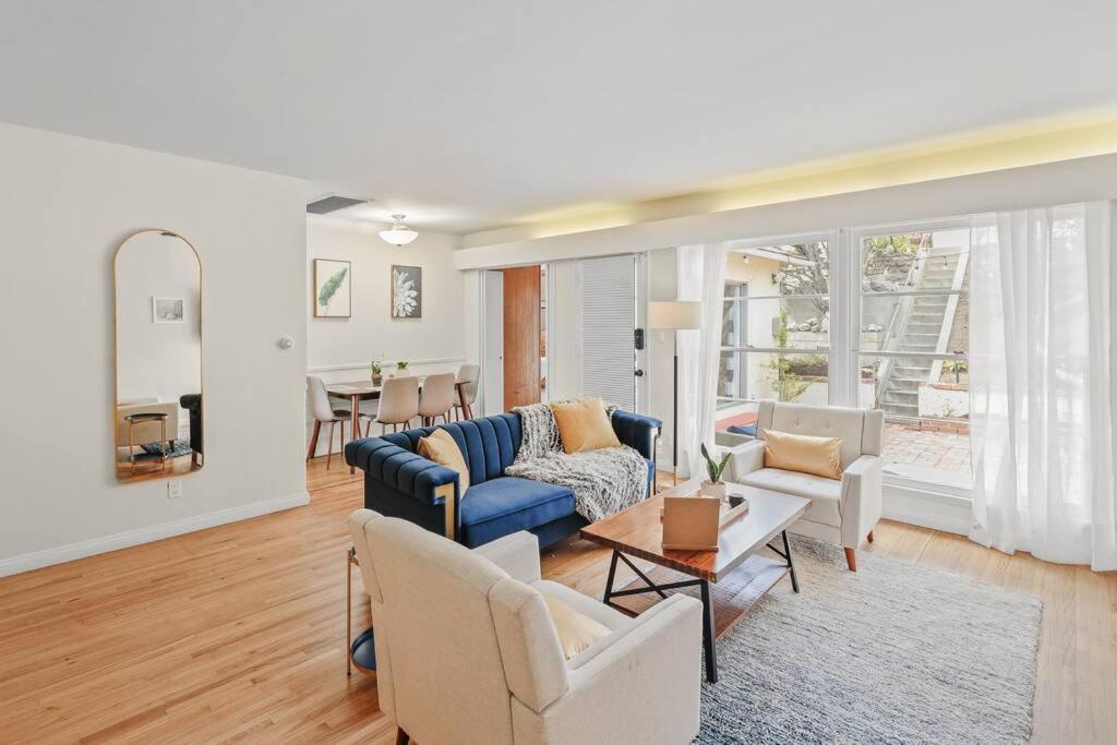 Dazzling Westside 4 Br Home-minutes To The Beach