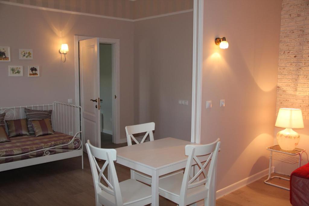 Na Dache Guest House - Standard Family Room
