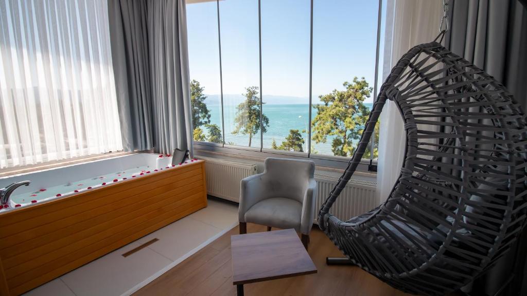 Lake Life Hotel - Suíte Executiva