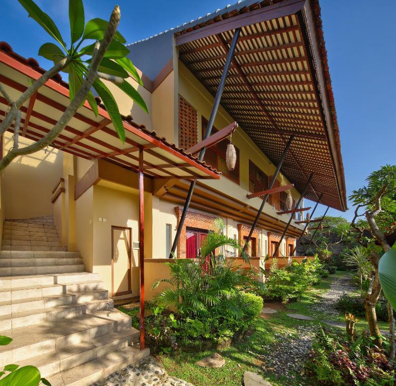 El edificio en el que está la villa