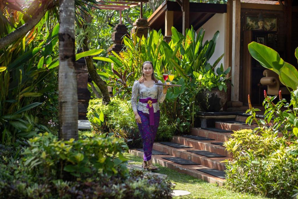 Un jardín fuera de Mahe Garden Inn and Villas by Kamara