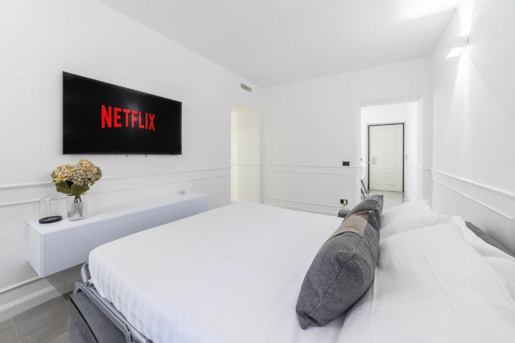 A bed or beds in a room at iRoome
