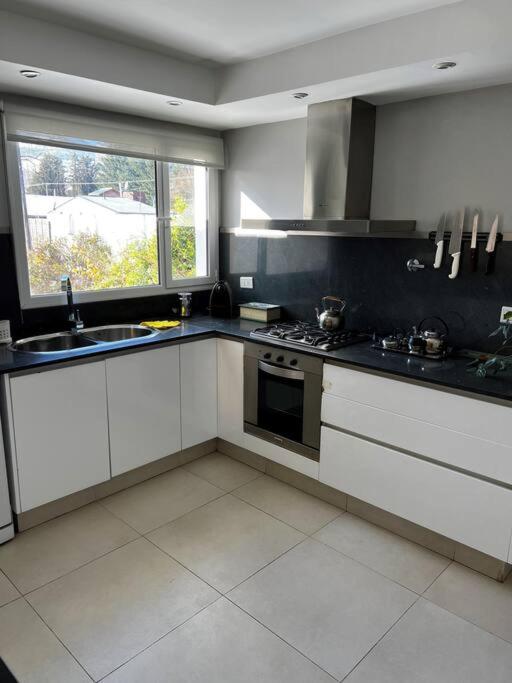 Kuchyň nebo kuchyňský kout v ubytování Casa Conesa, cálida súper confortable hasta 7 personas